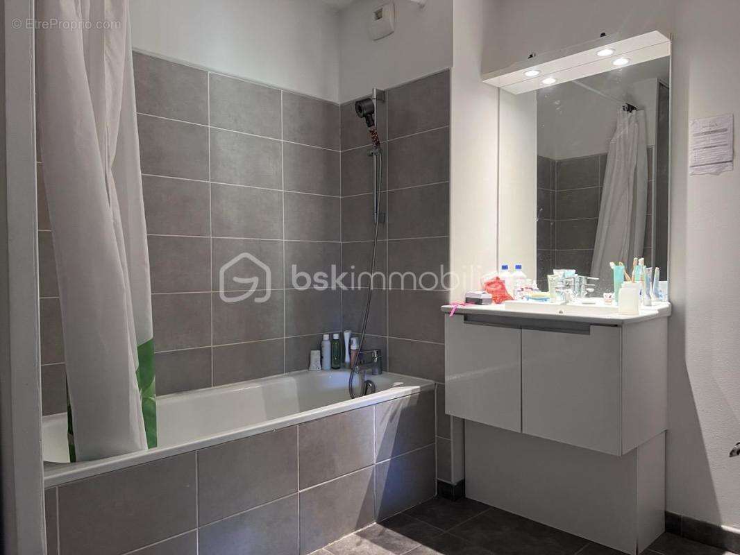 Appartement à JUVIGNAC