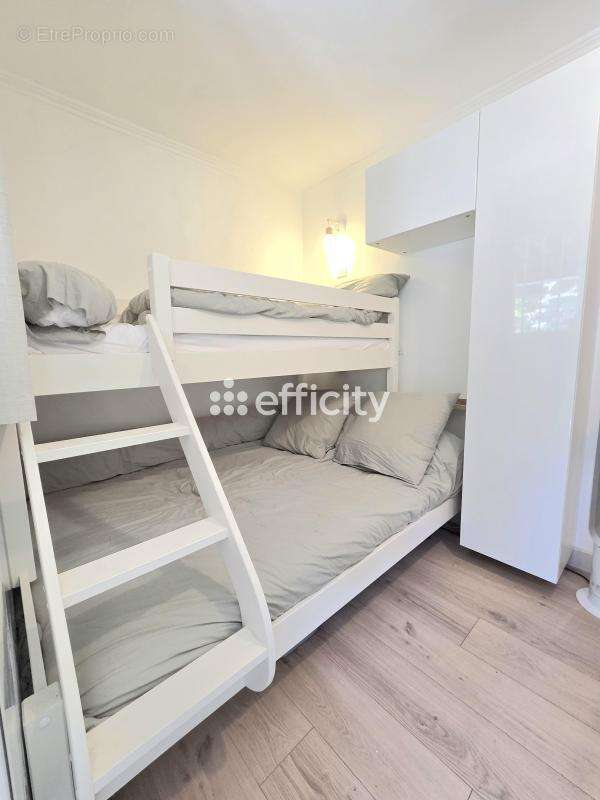 Appartement à GRIMAUD