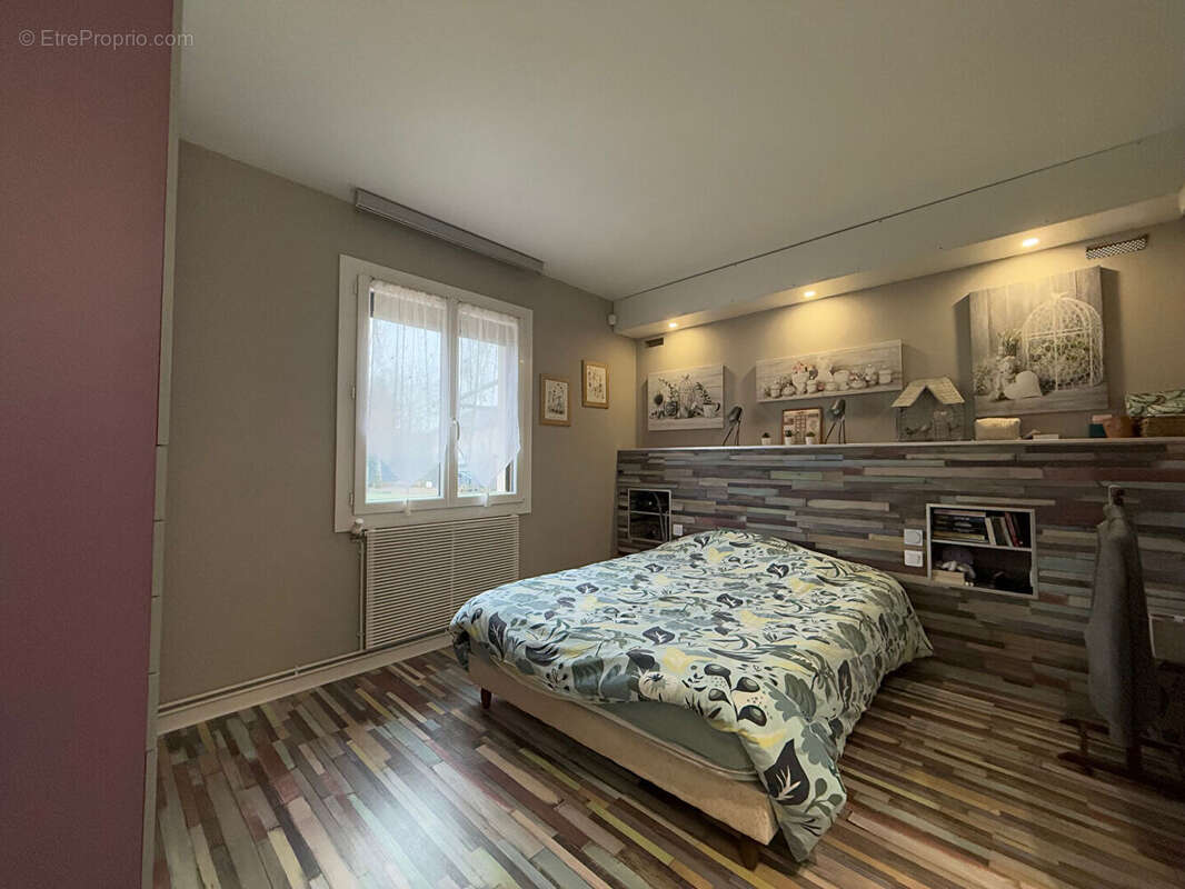 Maison à SAINT-DOULCHARD