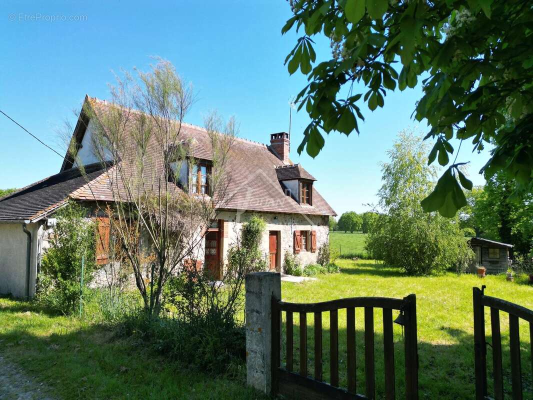 Maison à COSNE-D'ALLIER