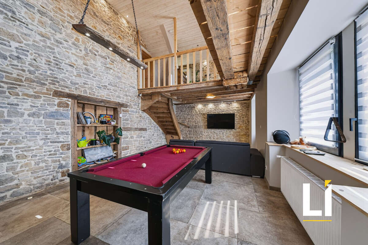 Maison 164 m² à Maiche  - photo 5