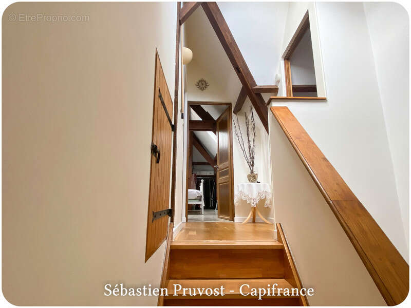 Maison à SAINT-PARDOUX-LA-RIVIERE