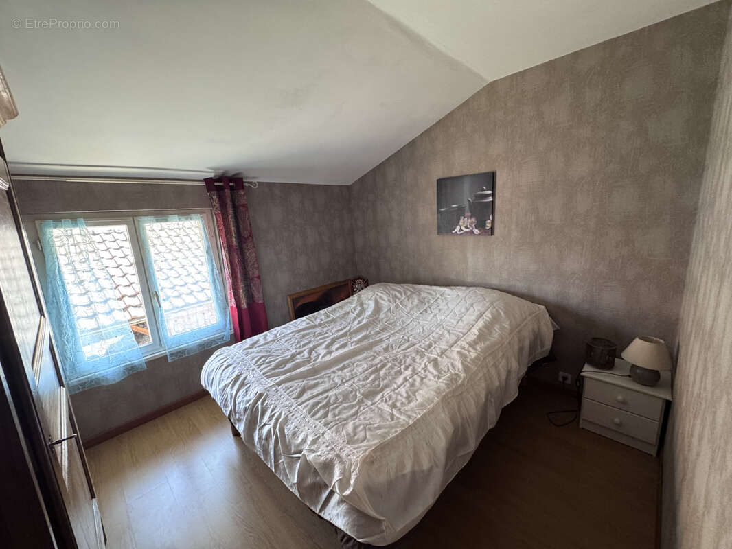 Maison à SAINT-BRESSON