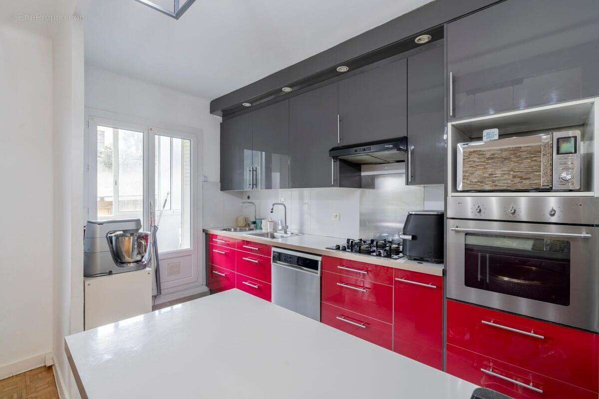 Appartement à MARSEILLE-8E