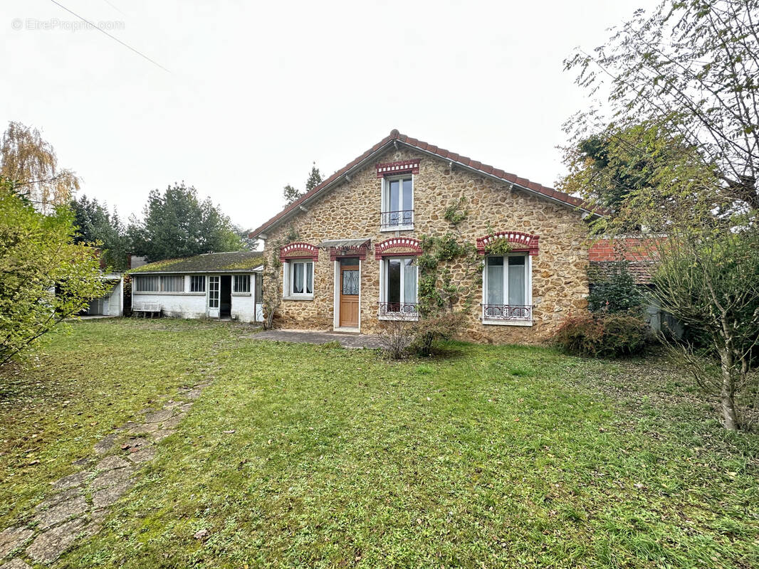 Maison à VAIRES-SUR-MARNE