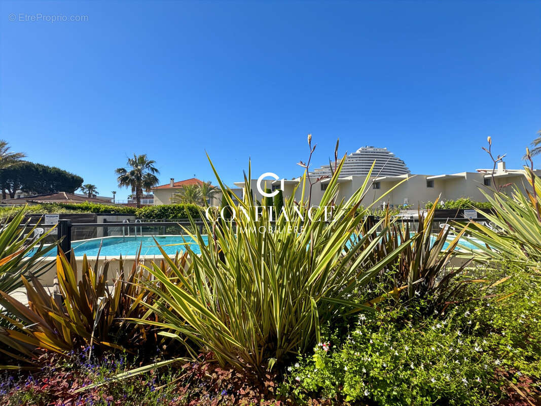 Appartement à VILLENEUVE-LOUBET