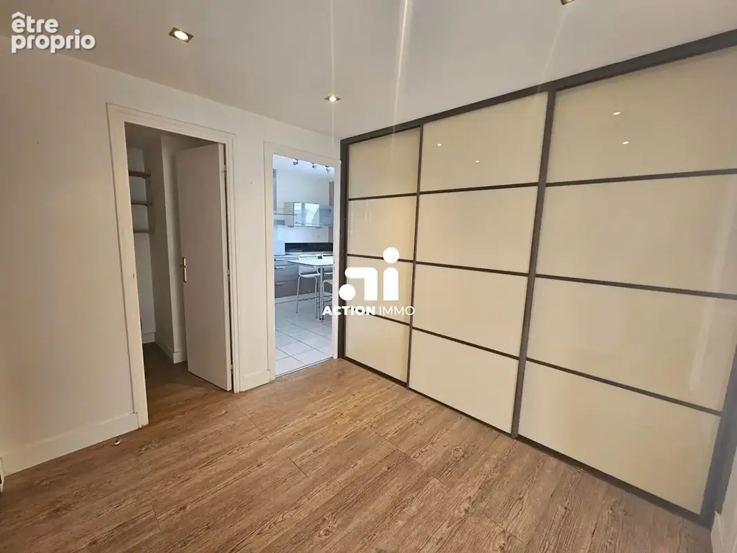 T5 brest saint marc avec balcons et garage - photo 8