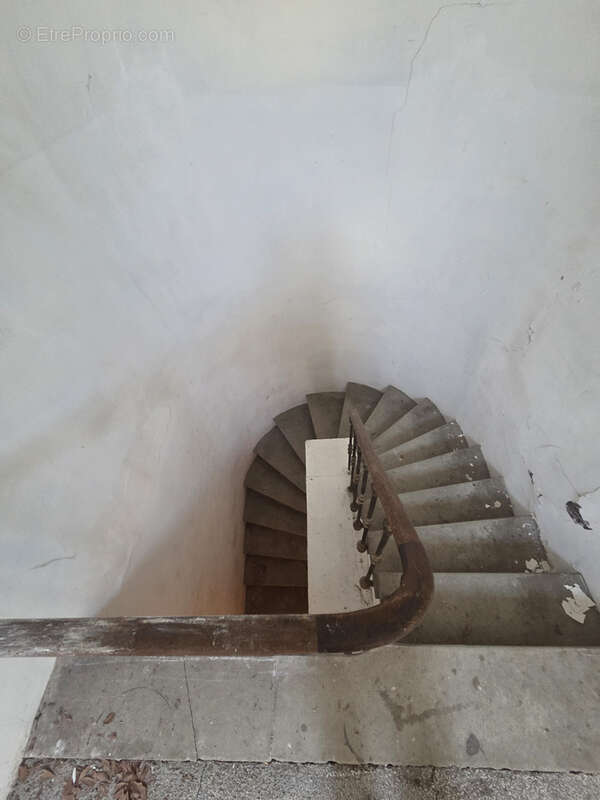 Appartement à SAINT-CHINIAN