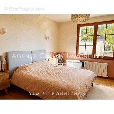 Maison à MONTCORBON