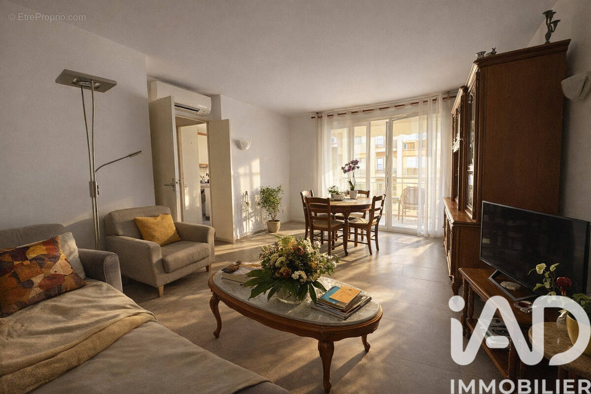 Photo 1 - Appartement à HYERES