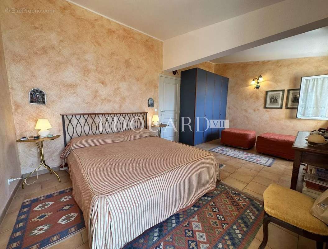 Appartement à ROQUEBRUNE-CAP-MARTIN