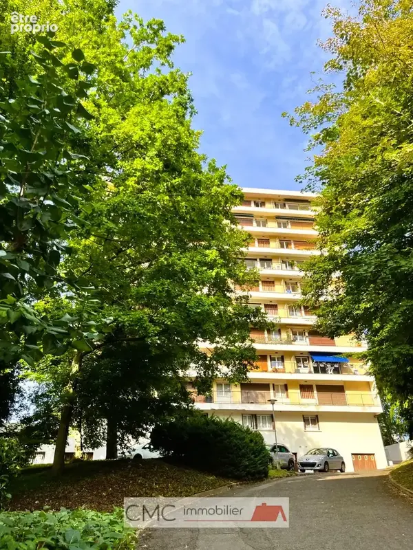 Appartement 3 pièces 70 m² à vendre à Chartres (28000) - photo 2