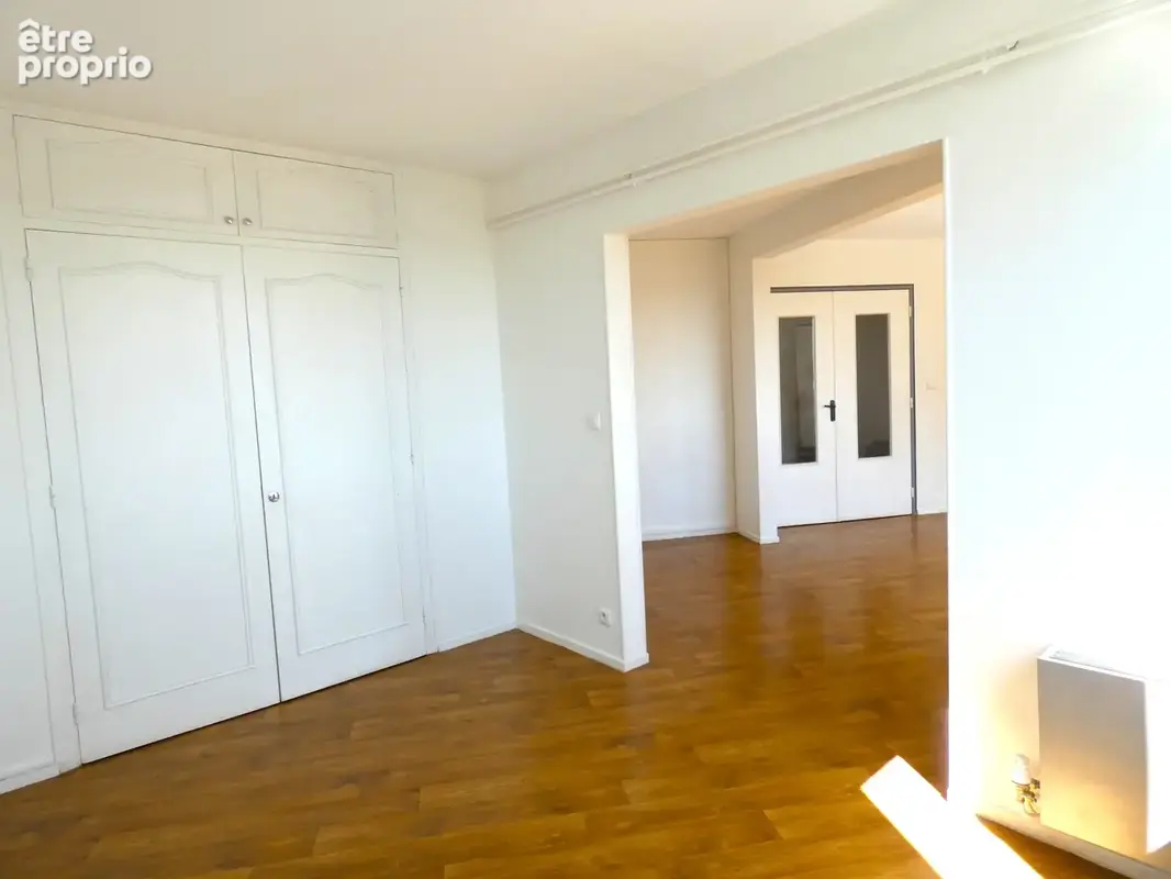 Appartement traversant de 108 m2, vue dégagée - photo 5