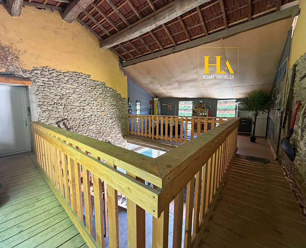 En exclusivite longere atypique 5 pieces de 115m² - photo 13
