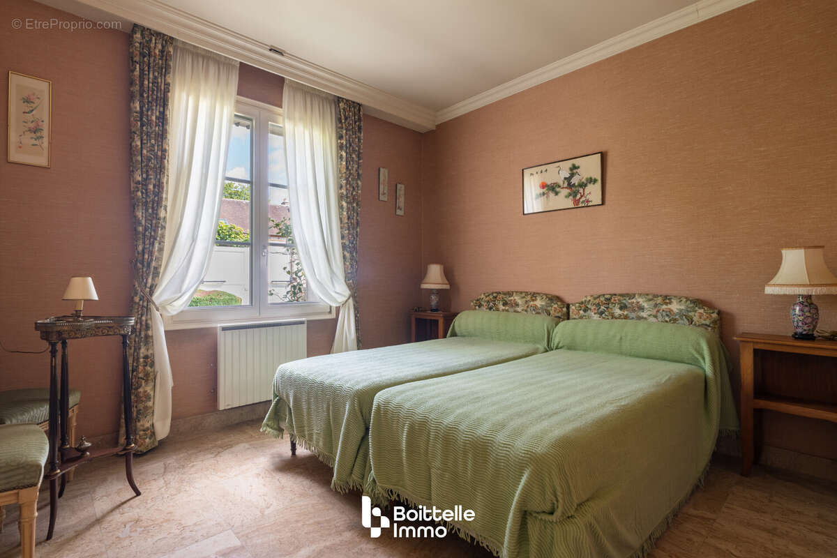 Maison à BOURRON-MARLOTTE