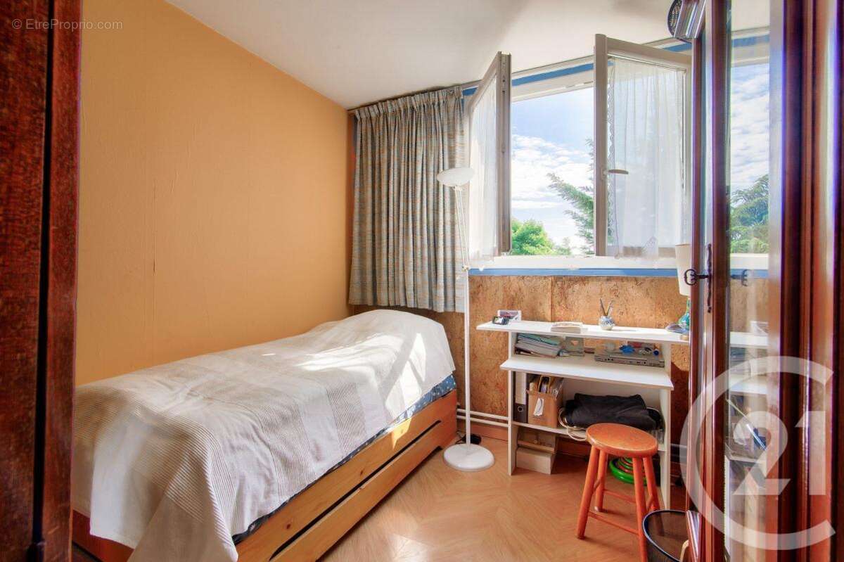 Appartement à FONTENAY-SOUS-BOIS