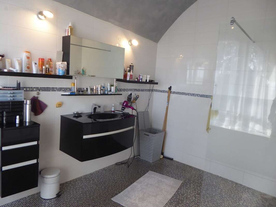 Maison à BOURGOIN-JALLIEU