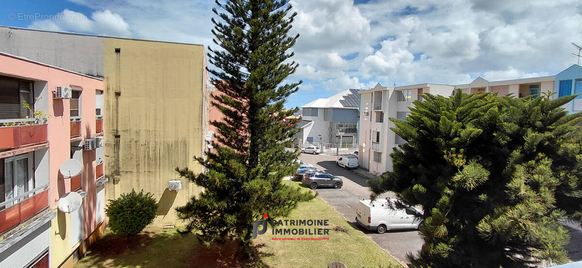 Appartement t6 lumineux d'environ 120 m2 a vendre aux abymes - photo 1