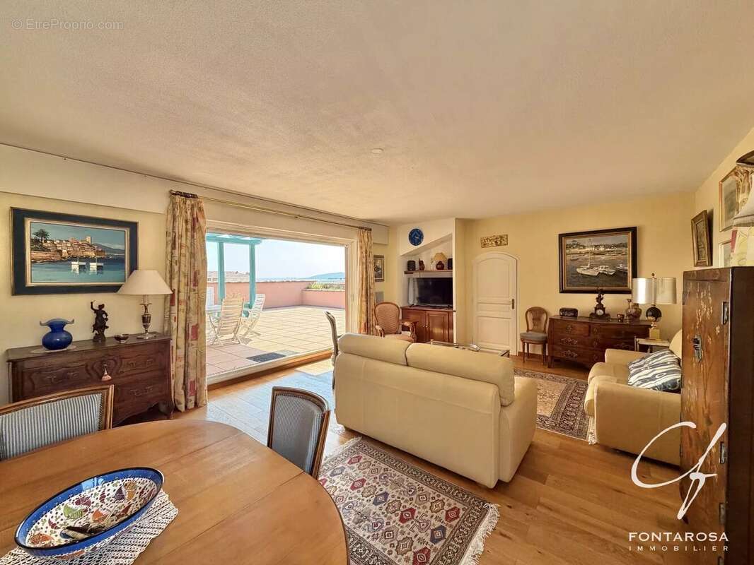 Appartement à FREJUS