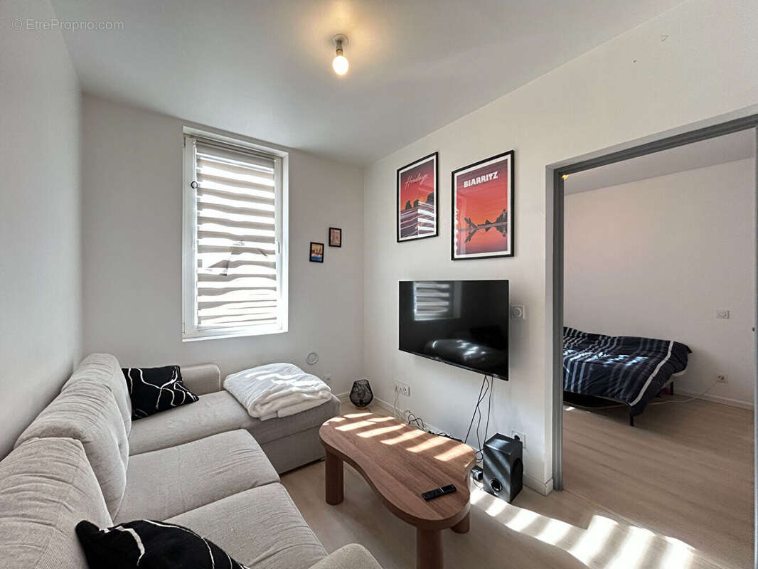Appartement 3 pieces 61 m² - reims centre proche cathedrale - photo 2