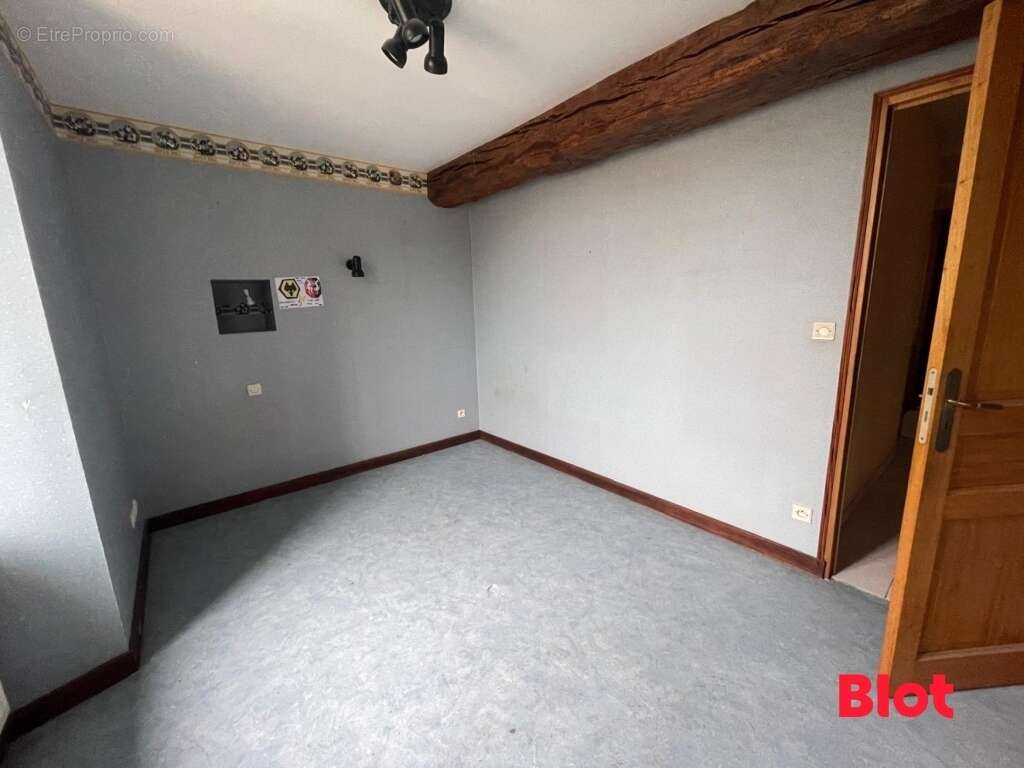 Maison à LE PERTRE