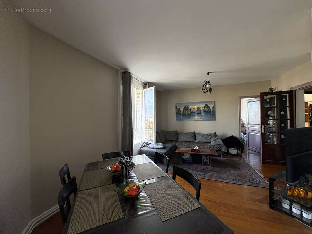 Appartement à BONDY