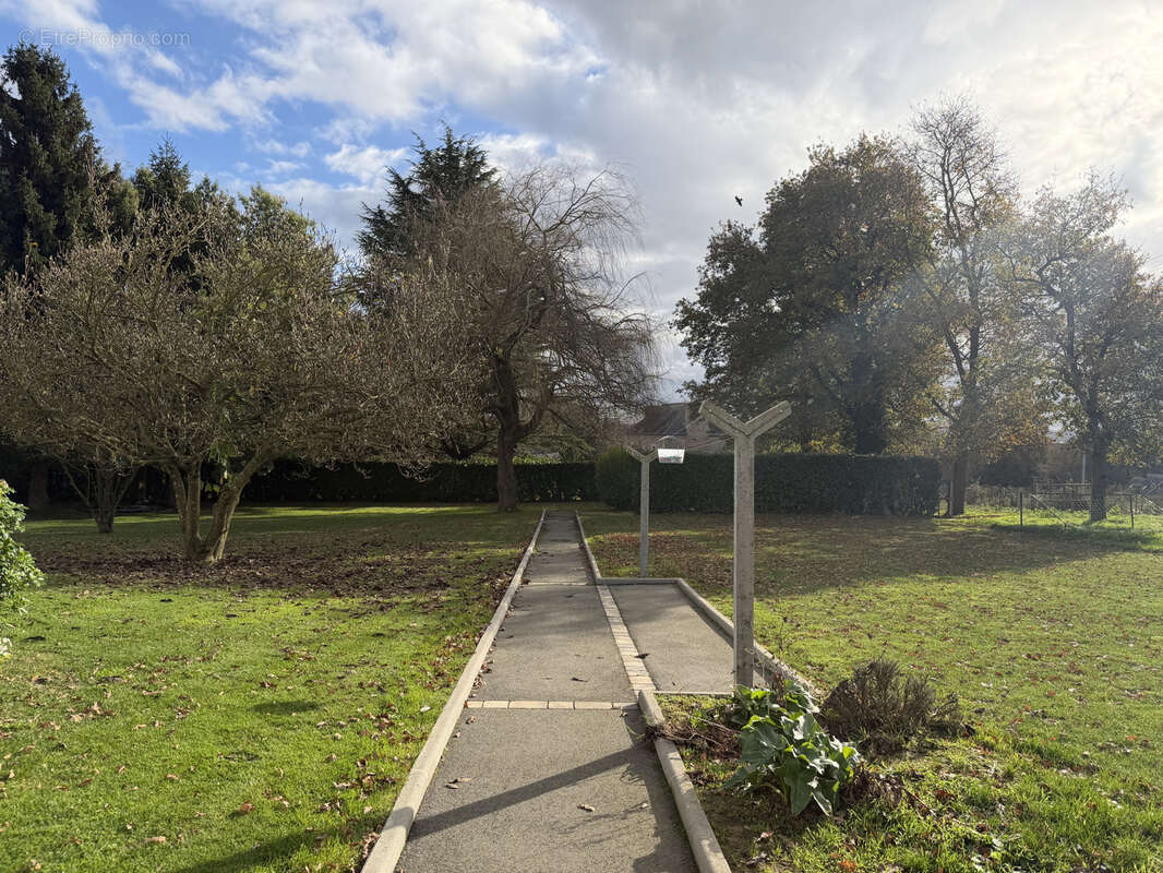Maison à LES CHAMPS-GERAUX
