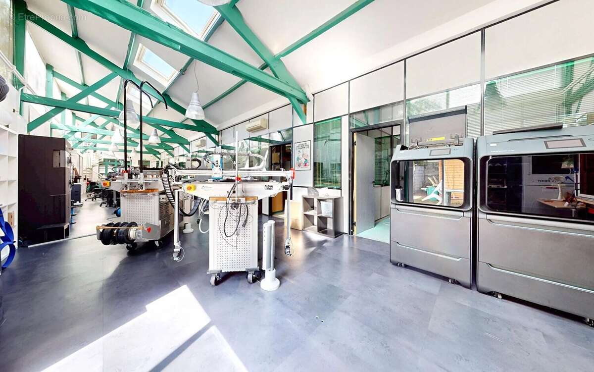 Commerce à LA GARENNE-COLOMBES