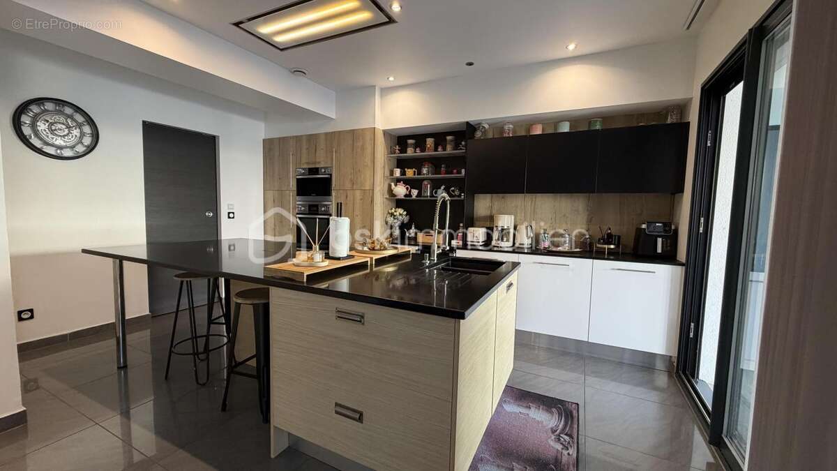 Maison à ROMANS-SUR-ISERE