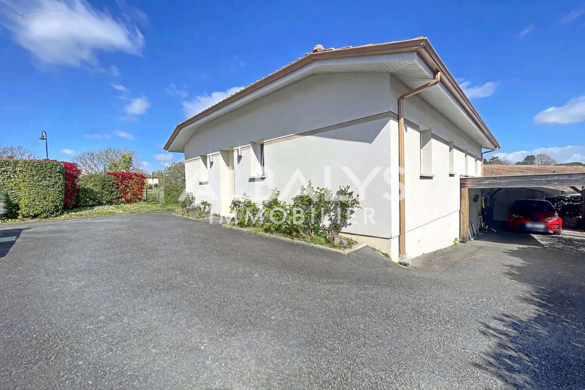 Maison à POMPIGNAC