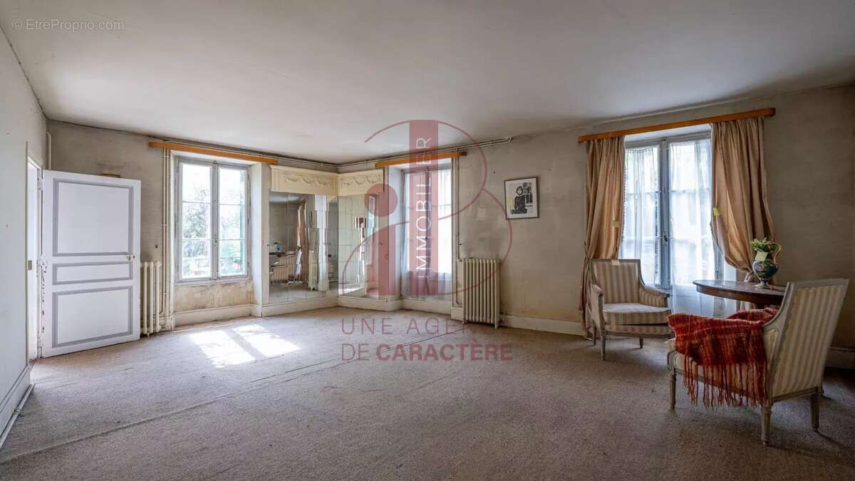 Maison à SAMOIS-SUR-SEINE