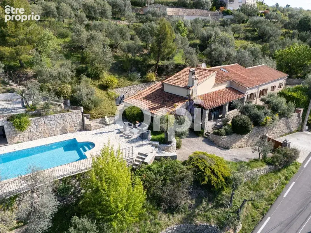 Maison individuelle - piscine - proche village - calme - annexes dépendances - photo 5