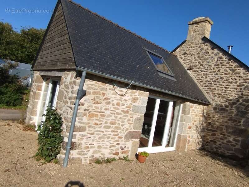 Maison à MELLIONNEC