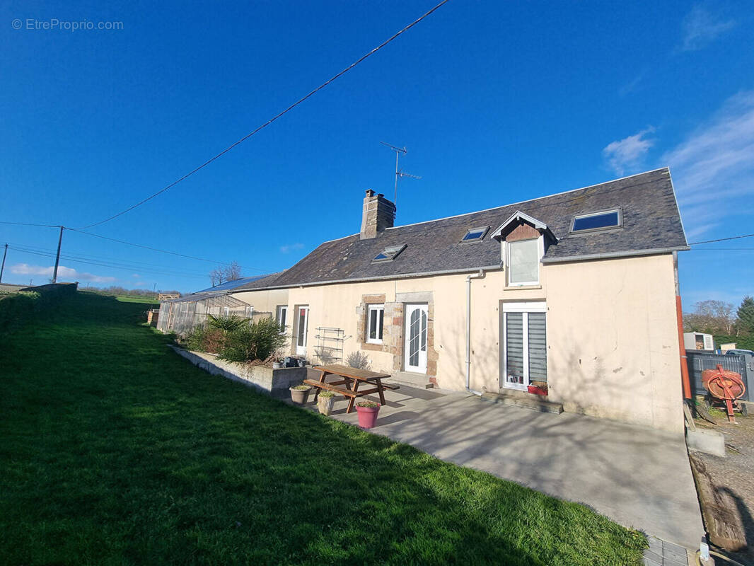 Maison à POILLEY