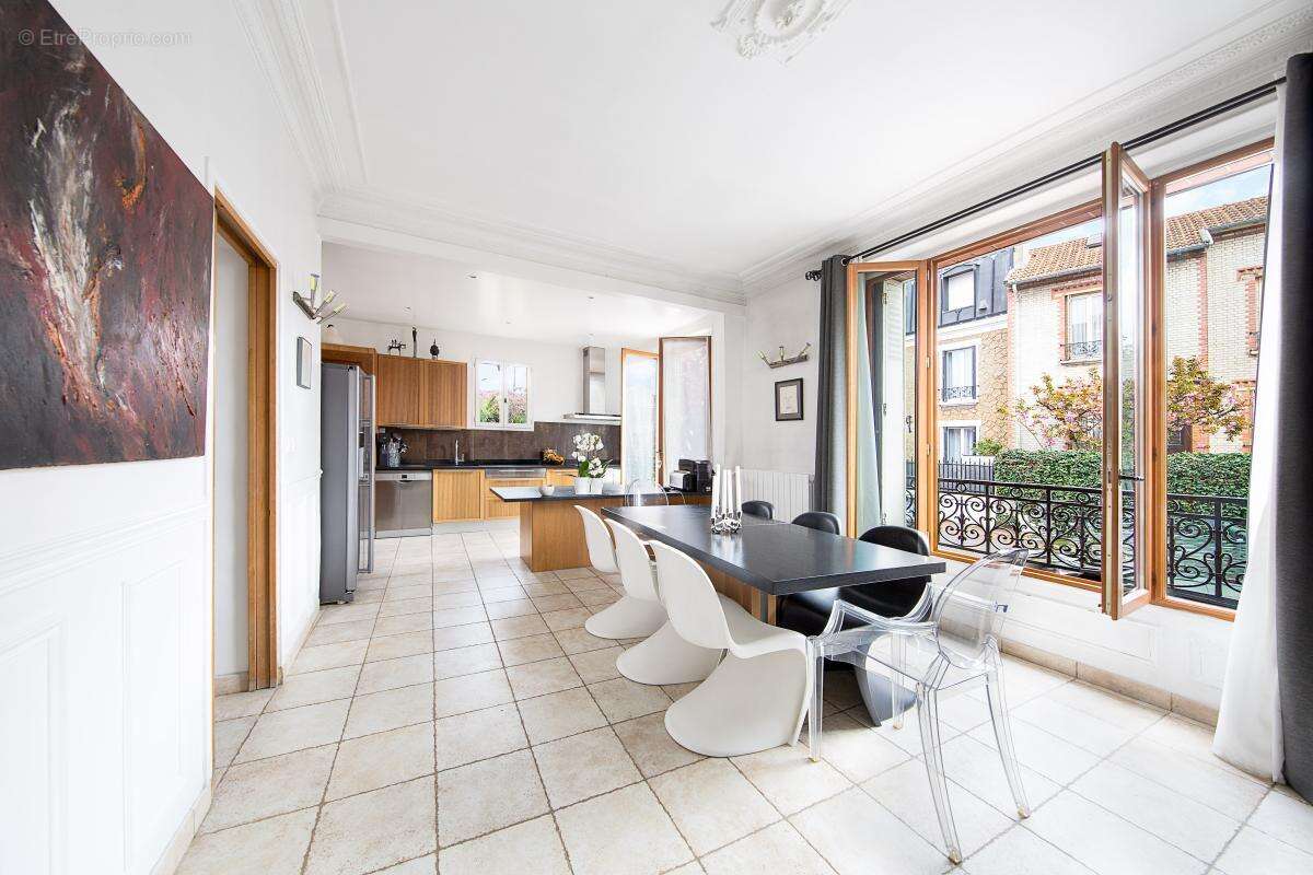 Maison à FONTENAY-SOUS-BOIS