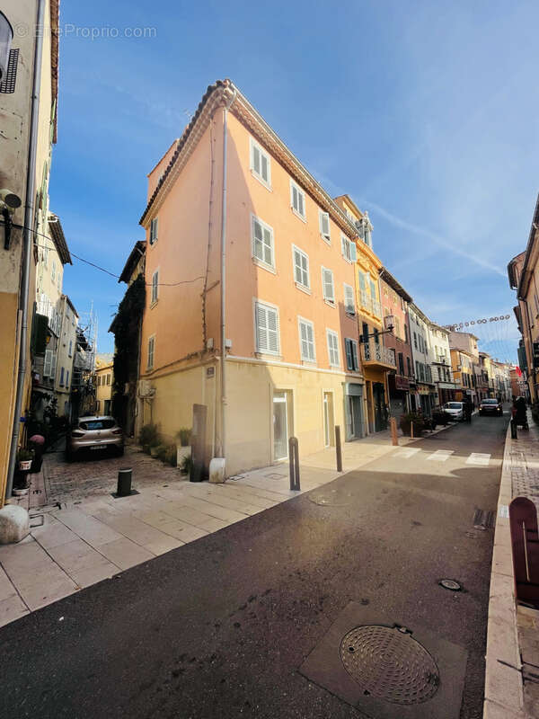 Appartement à LA VALETTE-DU-VAR