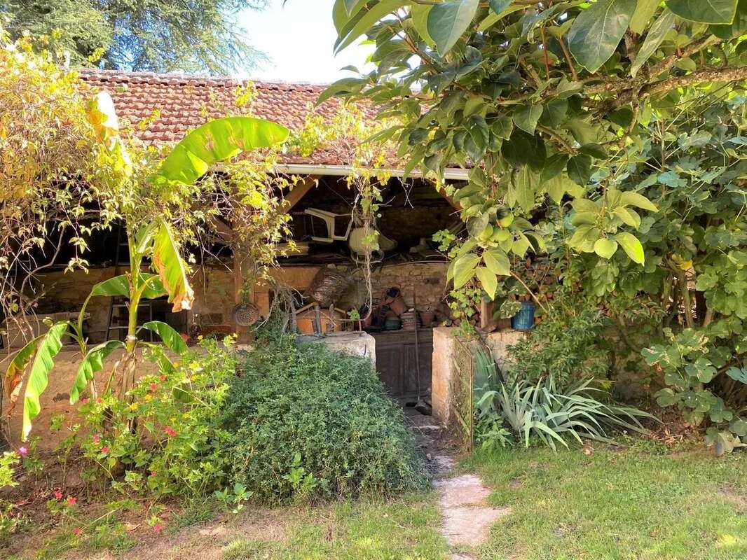 Maison à FRAYSSINET-LE-GELAT