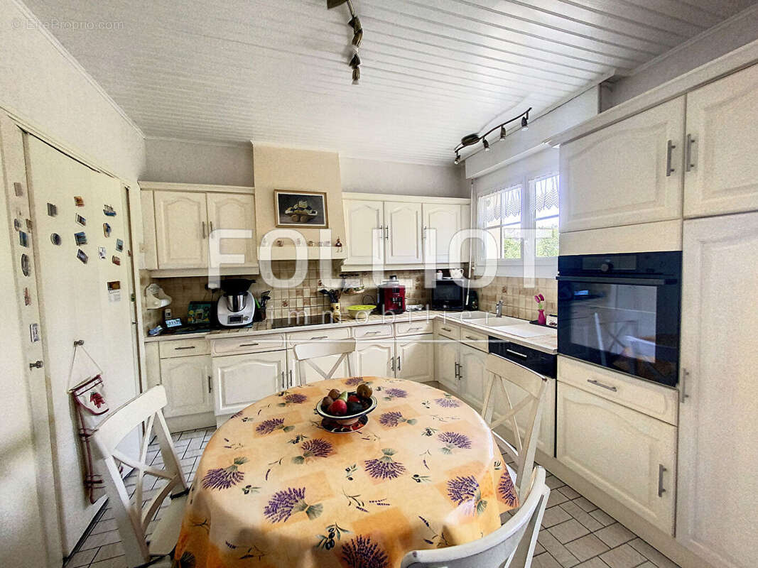 Maison à CERISY-BELLE-ETOILE