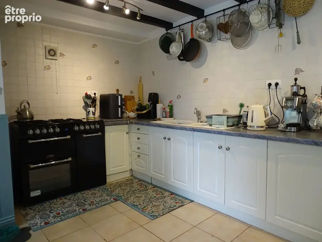 FINISTÈRE. Belle maison individuelle en pierre de 3 chambres avec jardin clos à Poullaouen - photo 3
