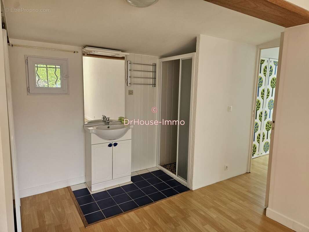 Maison à SAINT-GENES-DE-BLAYE