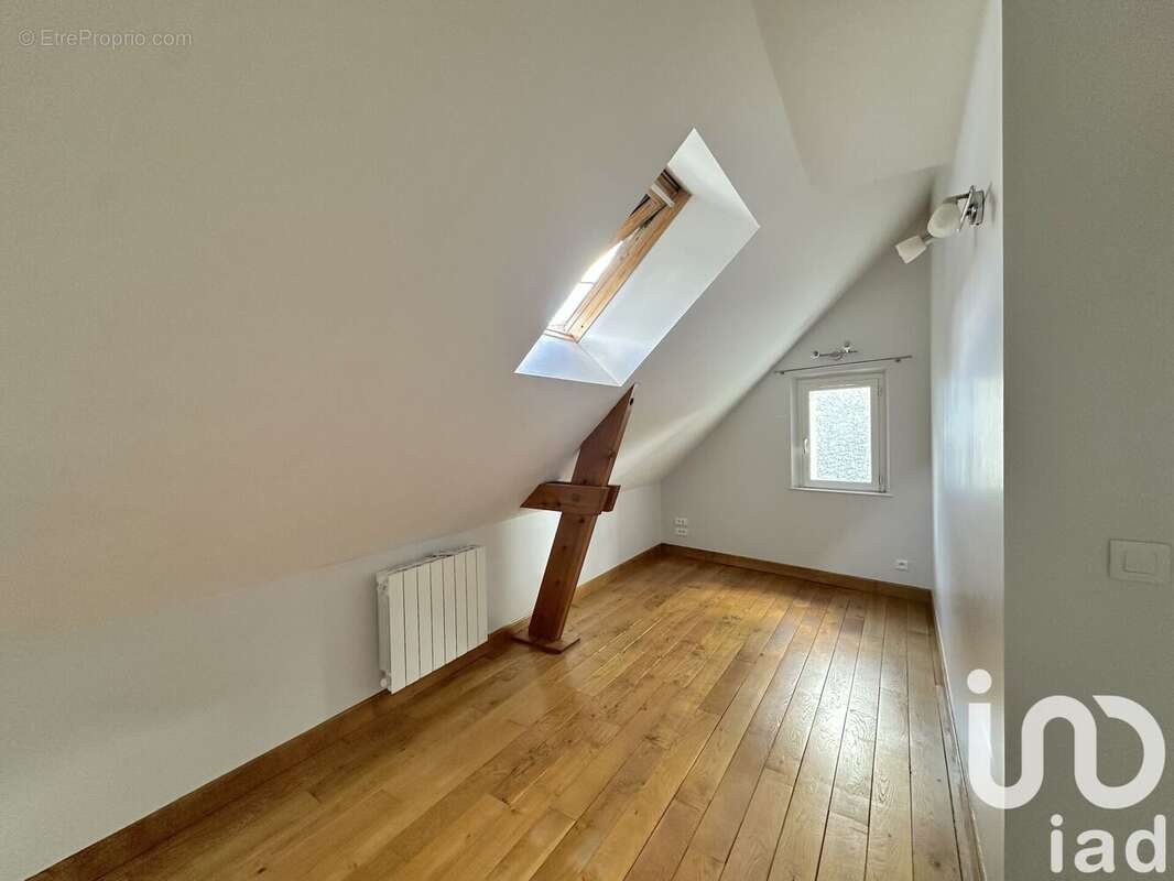 Photo 6 - Maison à THIERS-SUR-THEVE