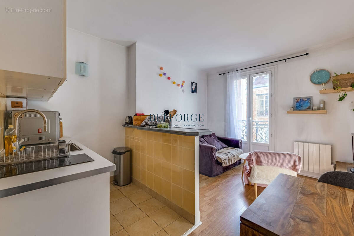 Appartement à PARIS-14E