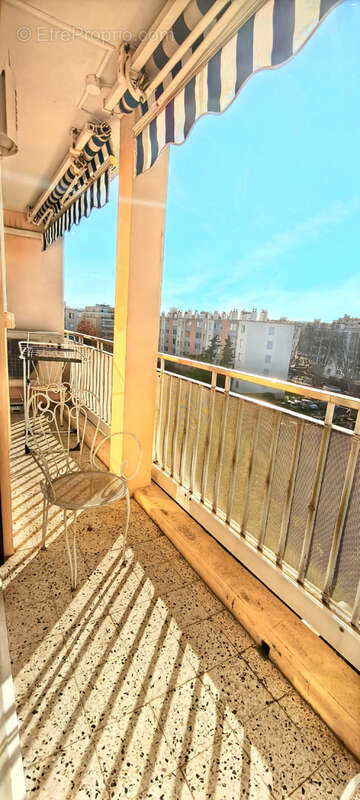 Appartement à FREJUS