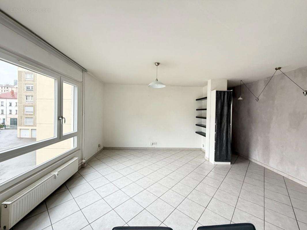 Appartement à LYON-3E