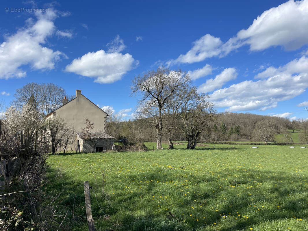 Maison à MARCILLAT-EN-COMBRAILLE