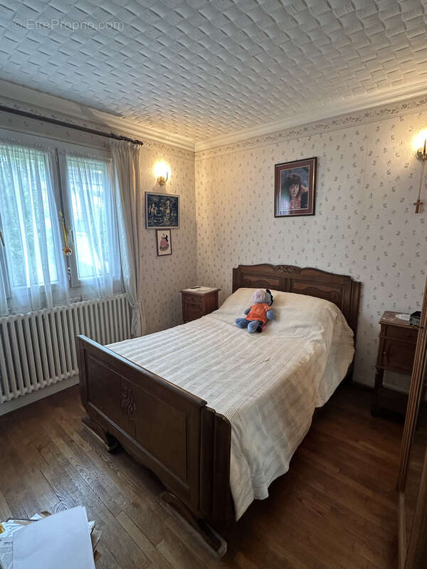 Maison à VAUX-LE-PENIL