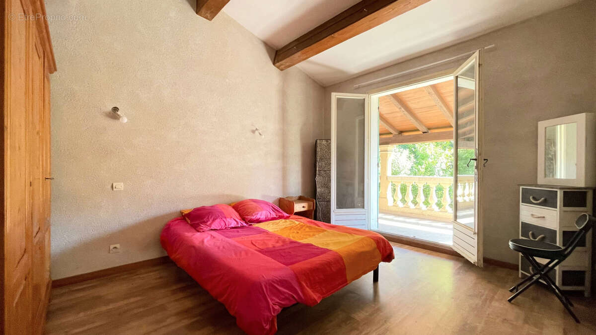 Maison à UZES