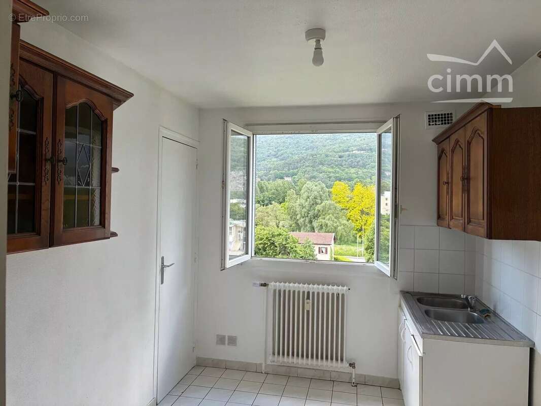 Appartement à SEYSSINET-PARISET