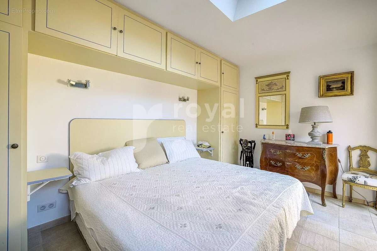 Maison à MOUGINS