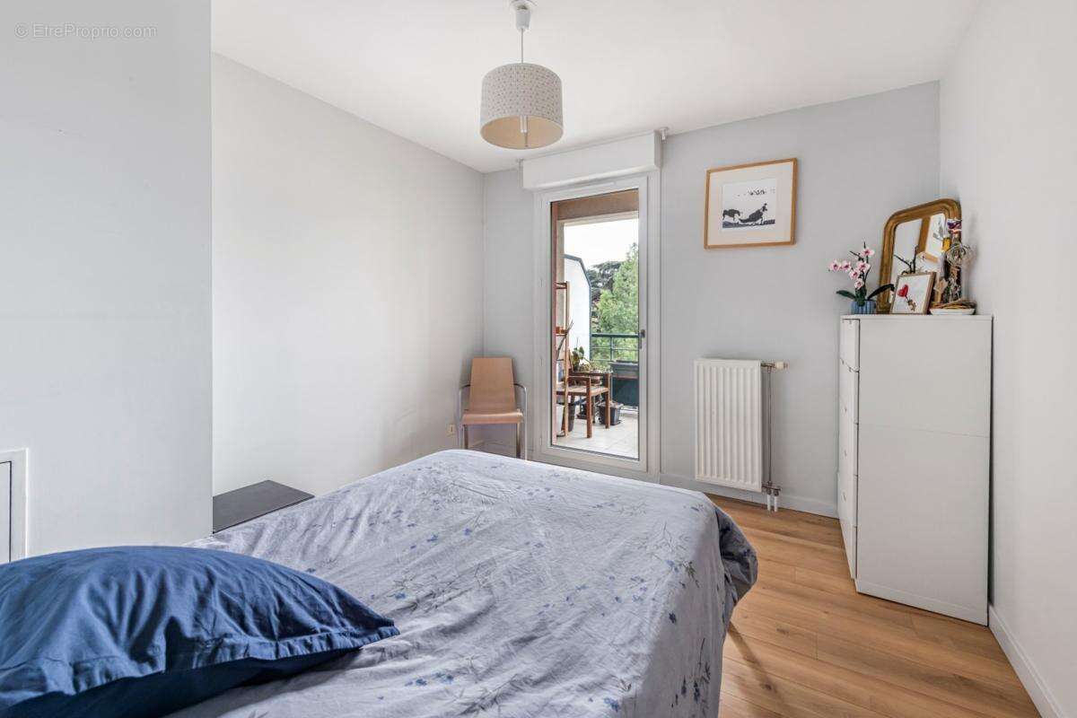 Très bel appartement T5 rénové VILLEURBANNE (69) - photo 13